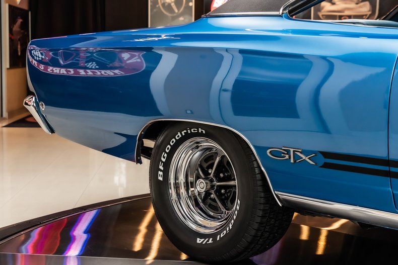 Plymouth-Gtx-1968-Blue-23