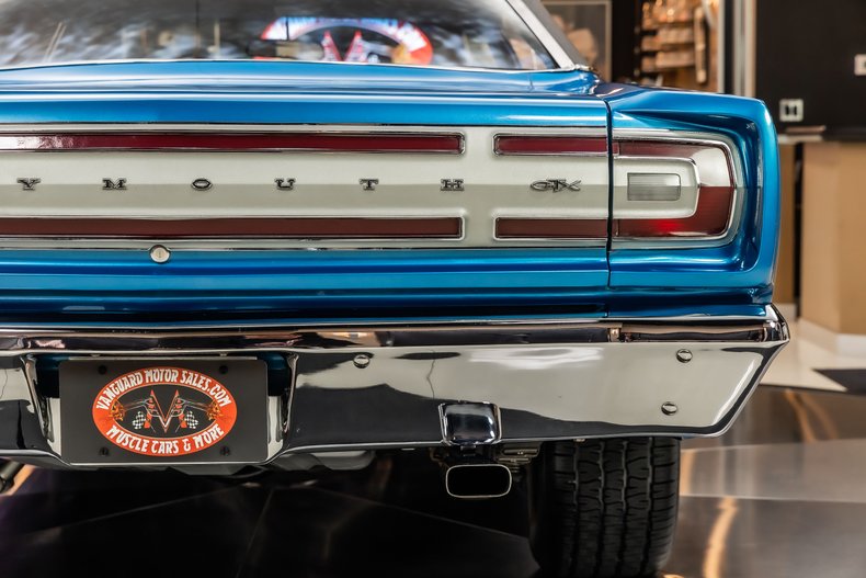 Plymouth-Gtx-1968-Blue-41