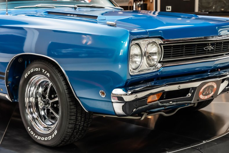 Plymouth-Gtx-1968-Blue-49