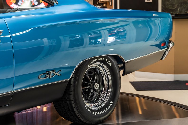 Plymouth-Gtx-1969-Blue-32