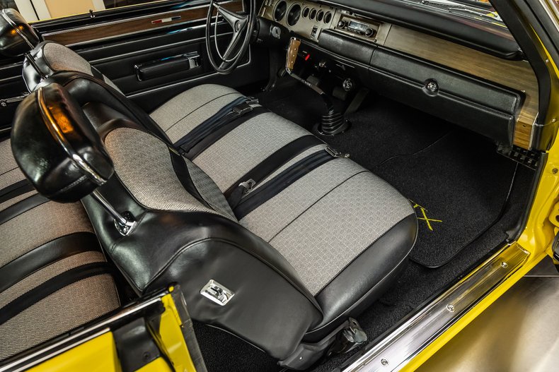 Plymouth-Gtx-1970-Lemon-Twist-10