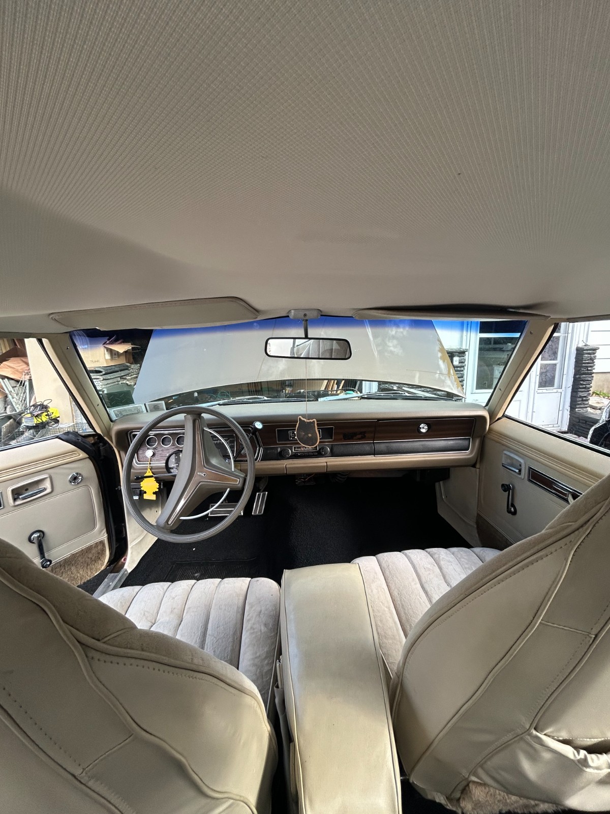 Plymouth-Other-1974-Sedan-10