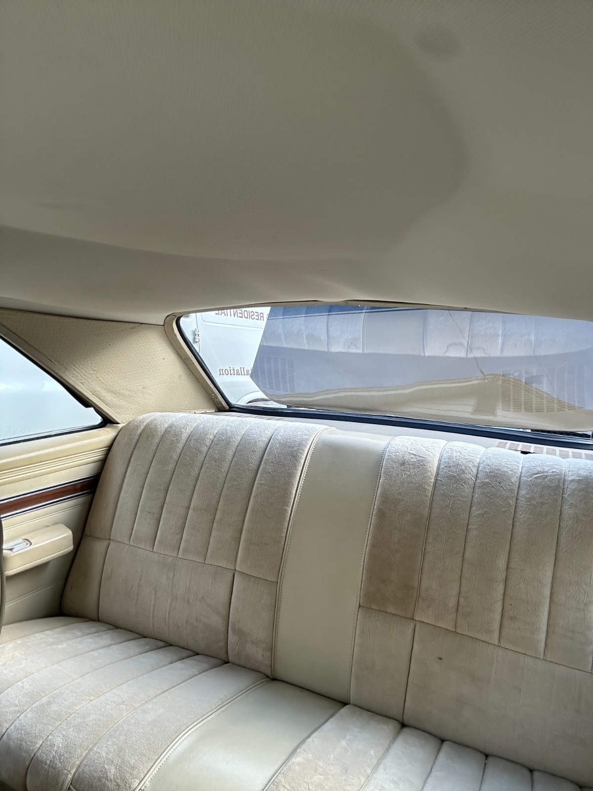 Plymouth-Other-1974-Sedan-11