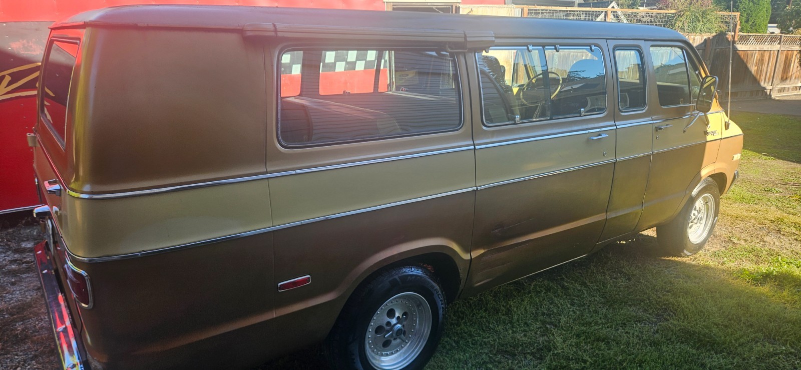 Plymouth-Other-1976-Extended-Passenger-Van-1