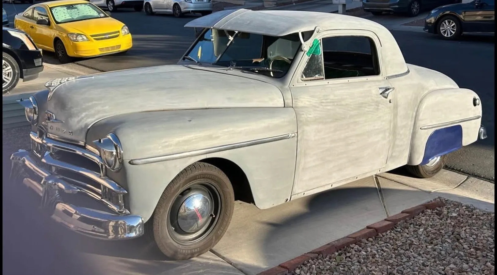 Plymouth-P19-1950-Primer-Grdyy-Green-Plaid-2