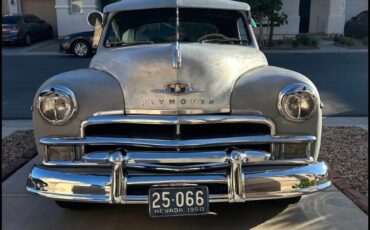 Plymouth-P19-1950-Primer-Grdyy-Green-Plaid