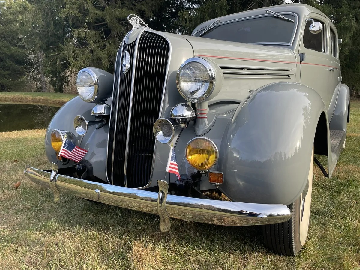 Plymouth-P2-1936-Blue-Gray-Tan-2