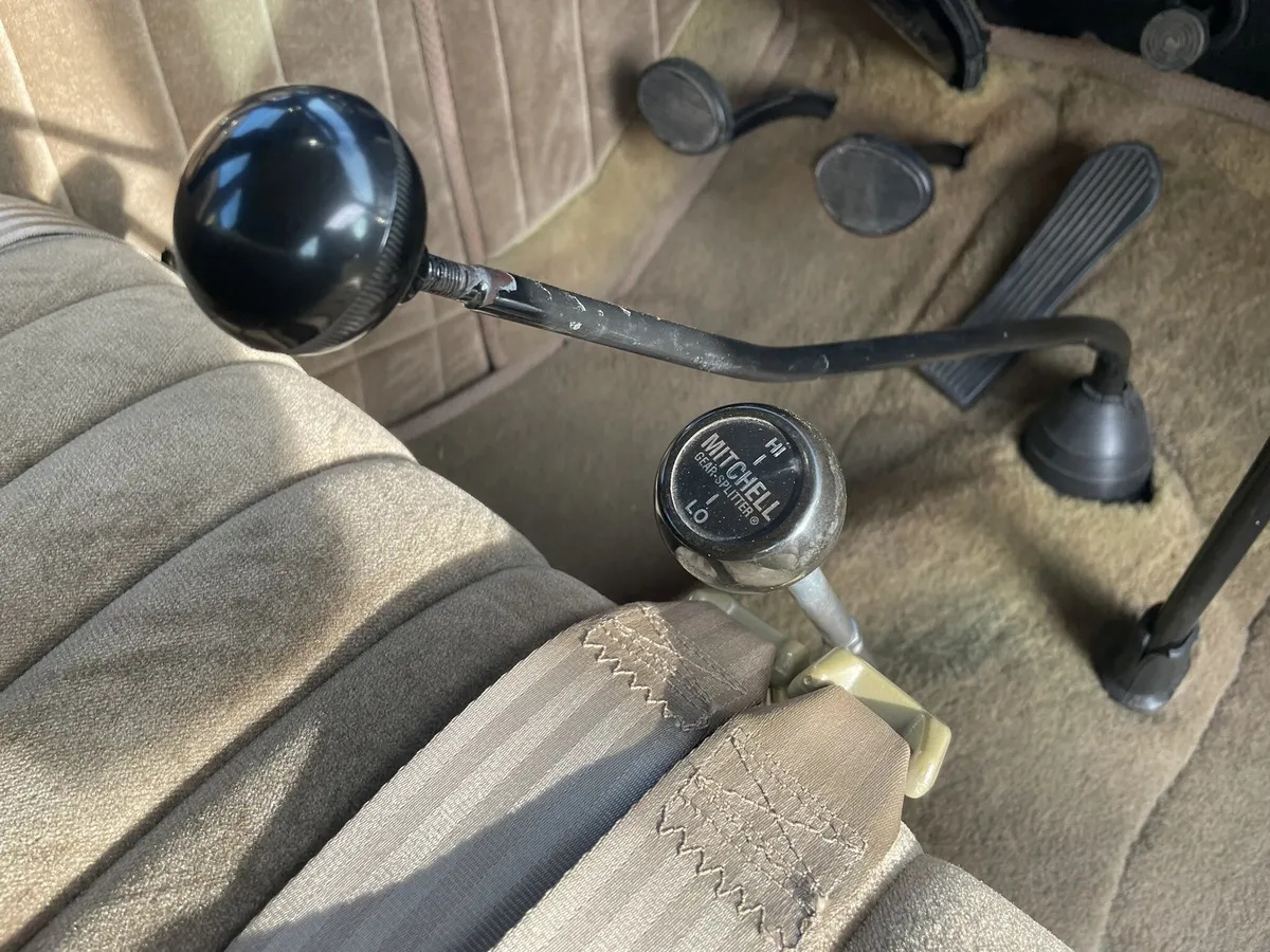 Plymouth-P2-1936-Blue-Gray-Tan-5