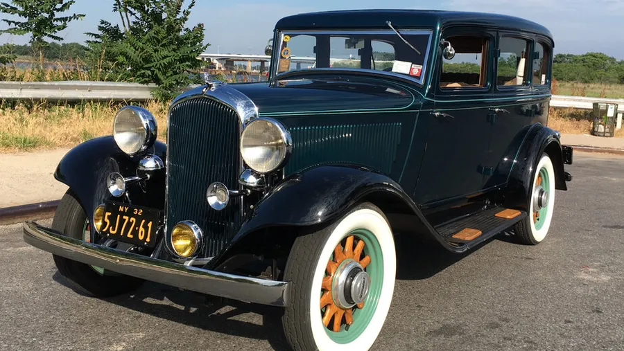 Plymouth-Pb-1932-Teal-Green-Tan-1
