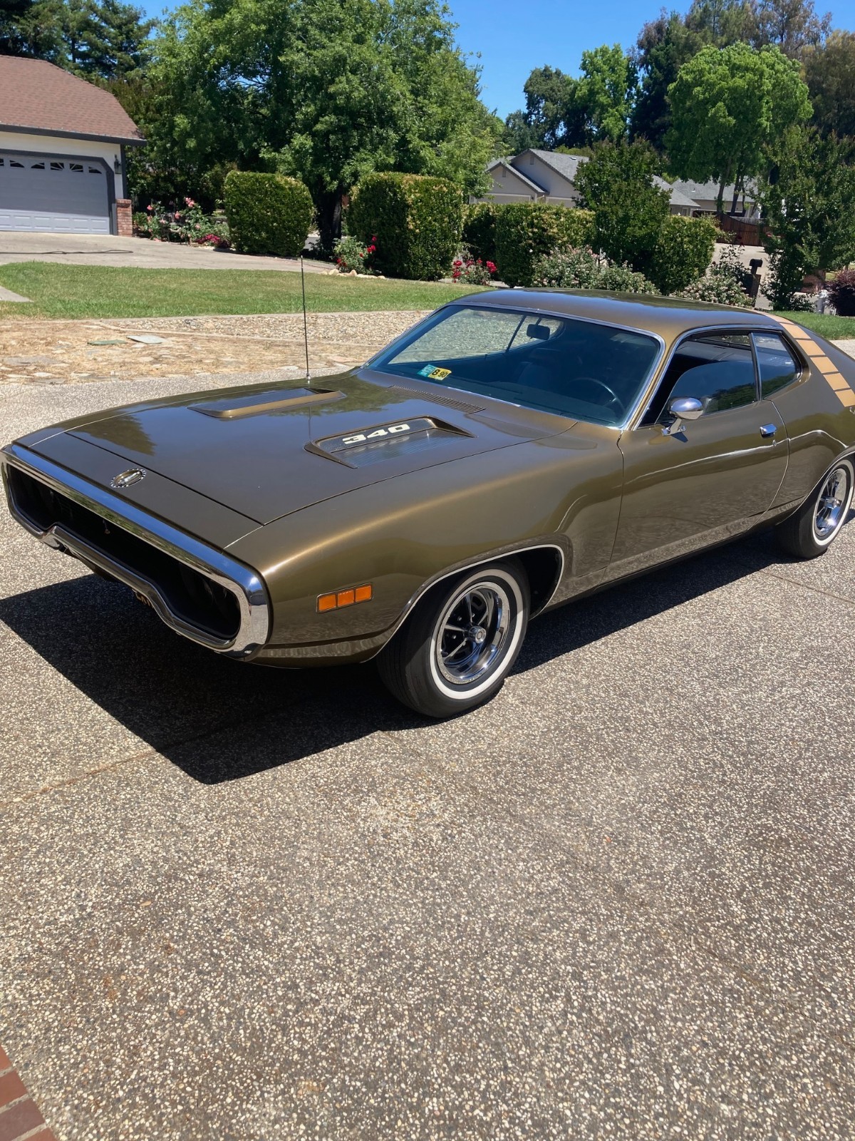 Plymouth-ROADRUNNER-1971-Coupe-10