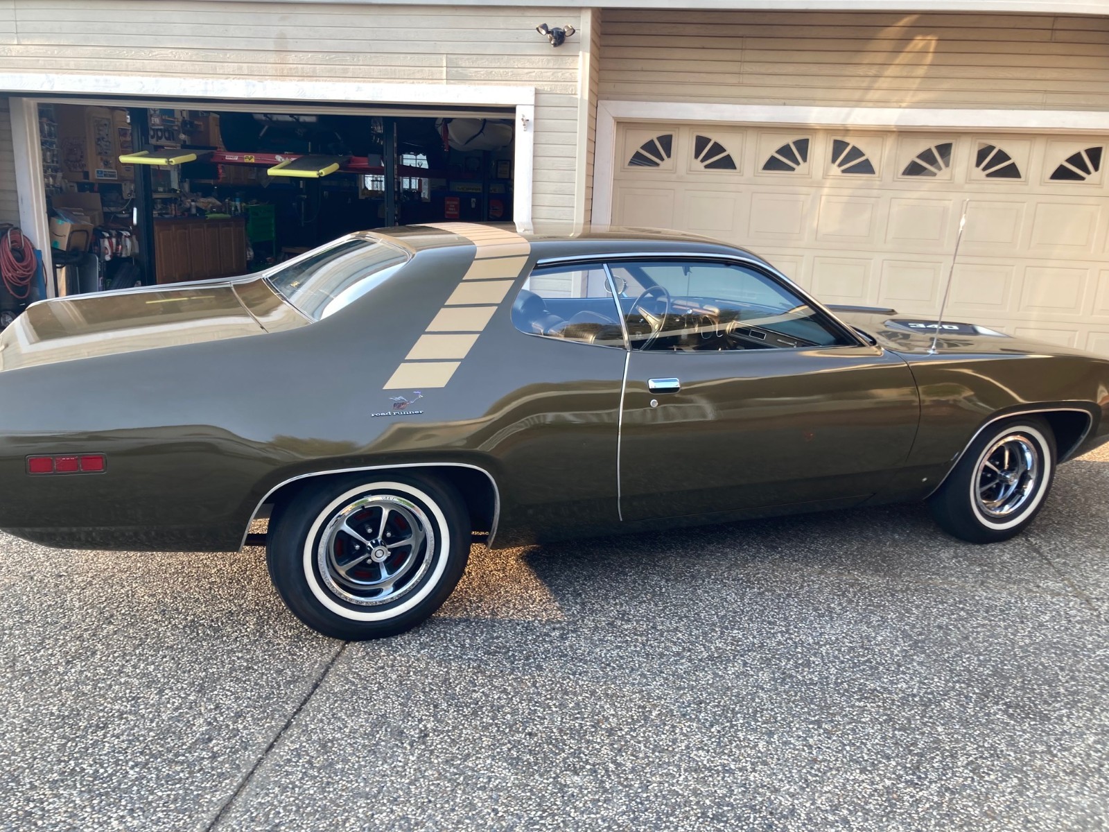 Plymouth-ROADRUNNER-1971-Coupe-6