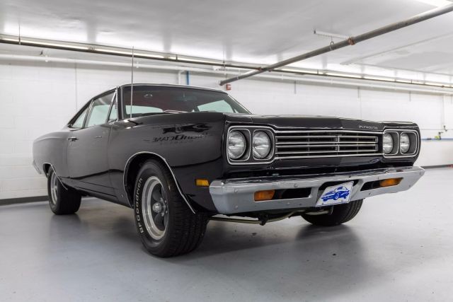 Plymouth-Road-Runner-1969-Coupe-10