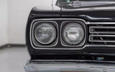 Plymouth-Road-Runner-1969-Coupe-12
