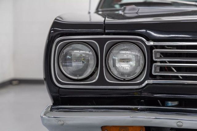 Plymouth-Road-Runner-1969-Coupe-12