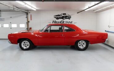 Plymouth-Road-Runner-1969-Coupe-13