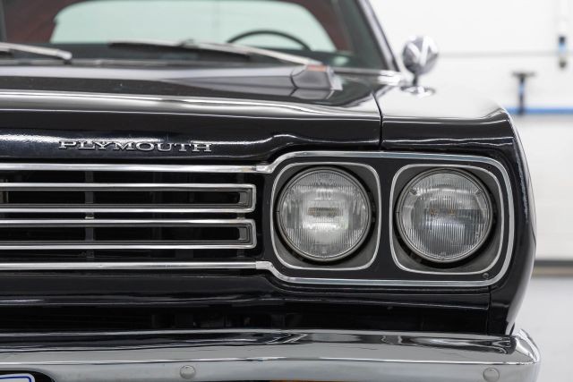 Plymouth-Road-Runner-1969-Coupe-14