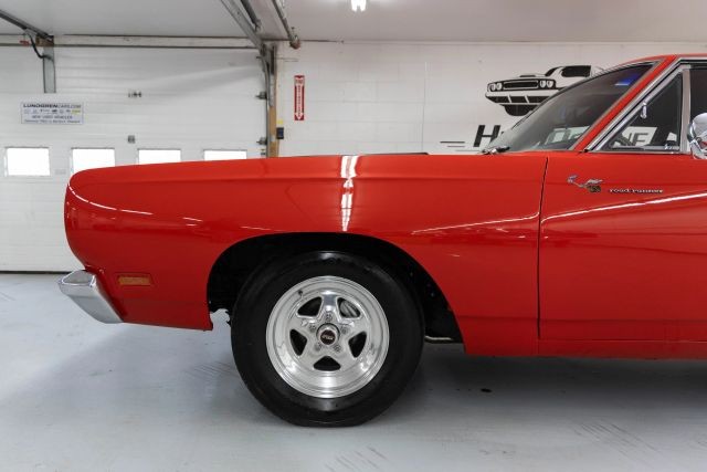 Plymouth-Road-Runner-1969-Coupe-15