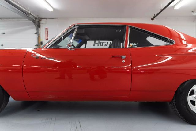 Plymouth-Road-Runner-1969-Coupe-18