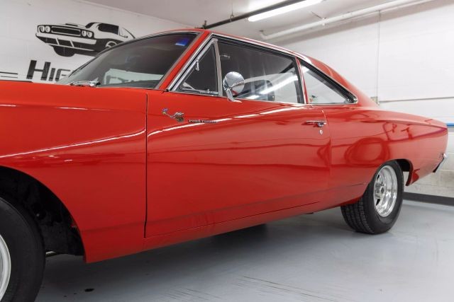 Plymouth-Road-Runner-1969-Coupe-19