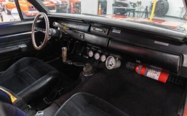 Plymouth-Road-Runner-1969-Coupe-2