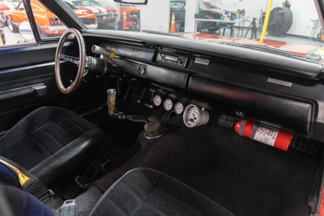 Plymouth-Road-Runner-1969-Coupe-2