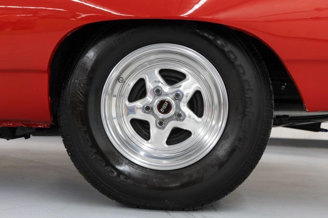Plymouth-Road-Runner-1969-Coupe-22