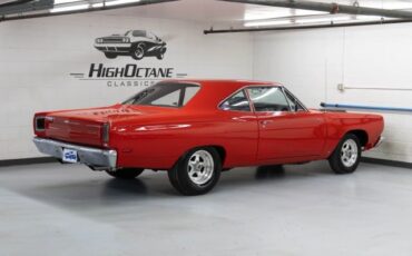 Plymouth-Road-Runner-1969-Coupe-23