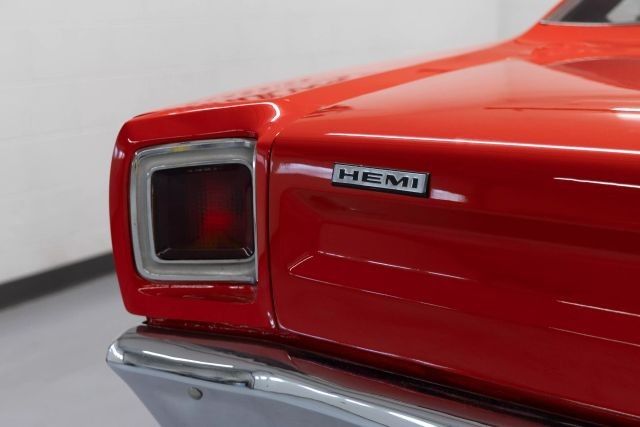 Plymouth-Road-Runner-1969-Coupe-24