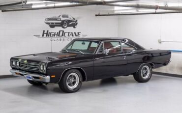 Plymouth-Road-Runner-1969-Coupe
