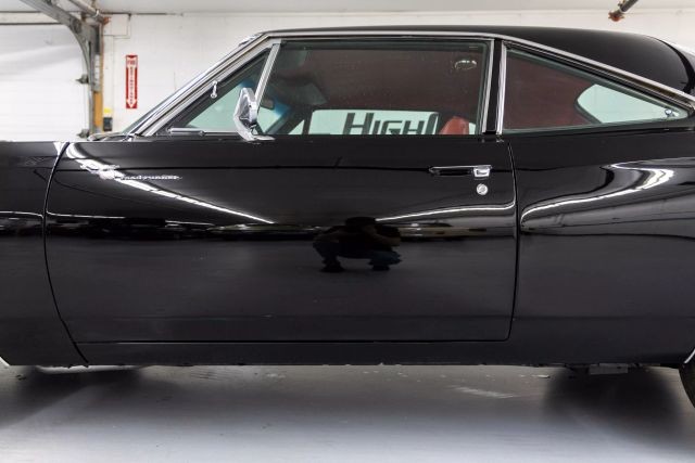 Plymouth-Road-Runner-1969-Coupe-25