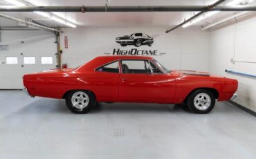 Plymouth-Road-Runner-1969-Coupe-26