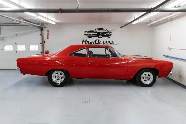 Plymouth-Road-Runner-1969-Coupe-26