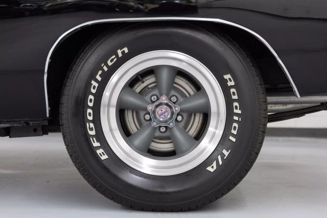 Plymouth-Road-Runner-1969-Coupe-27