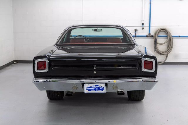Plymouth-Road-Runner-1969-Coupe-31