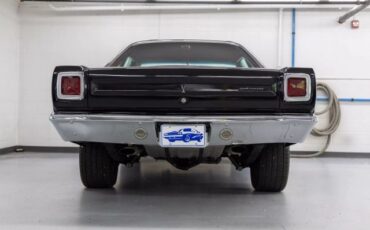 Plymouth-Road-Runner-1969-Coupe-32
