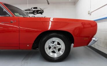 Plymouth-Road-Runner-1969-Coupe-33