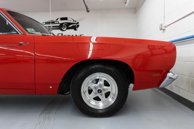 Plymouth-Road-Runner-1969-Coupe-33