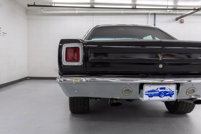Plymouth-Road-Runner-1969-Coupe-34