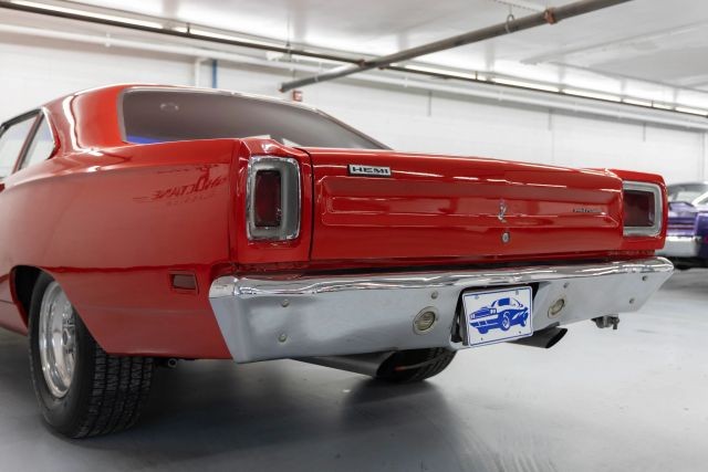 Plymouth-Road-Runner-1969-Coupe-37