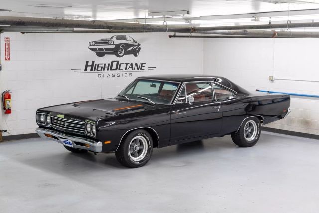 Plymouth-Road-Runner-1969-Coupe-4