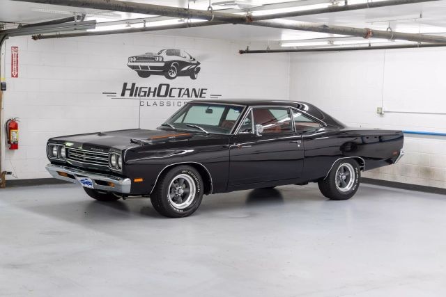 Plymouth-Road-Runner-1969-Coupe-5