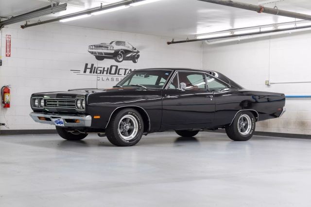 Plymouth-Road-Runner-1969-Coupe-6