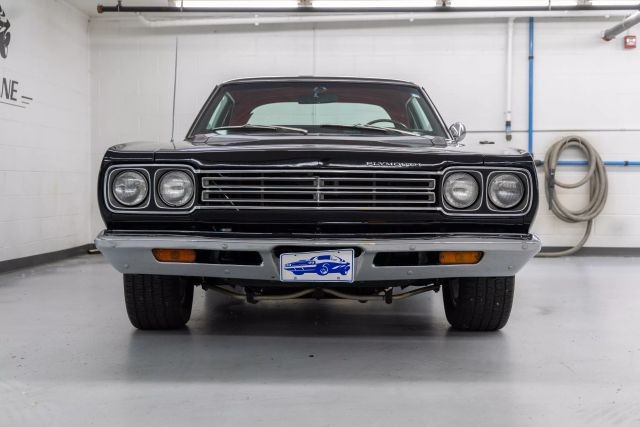 Plymouth-Road-Runner-1969-Coupe-9