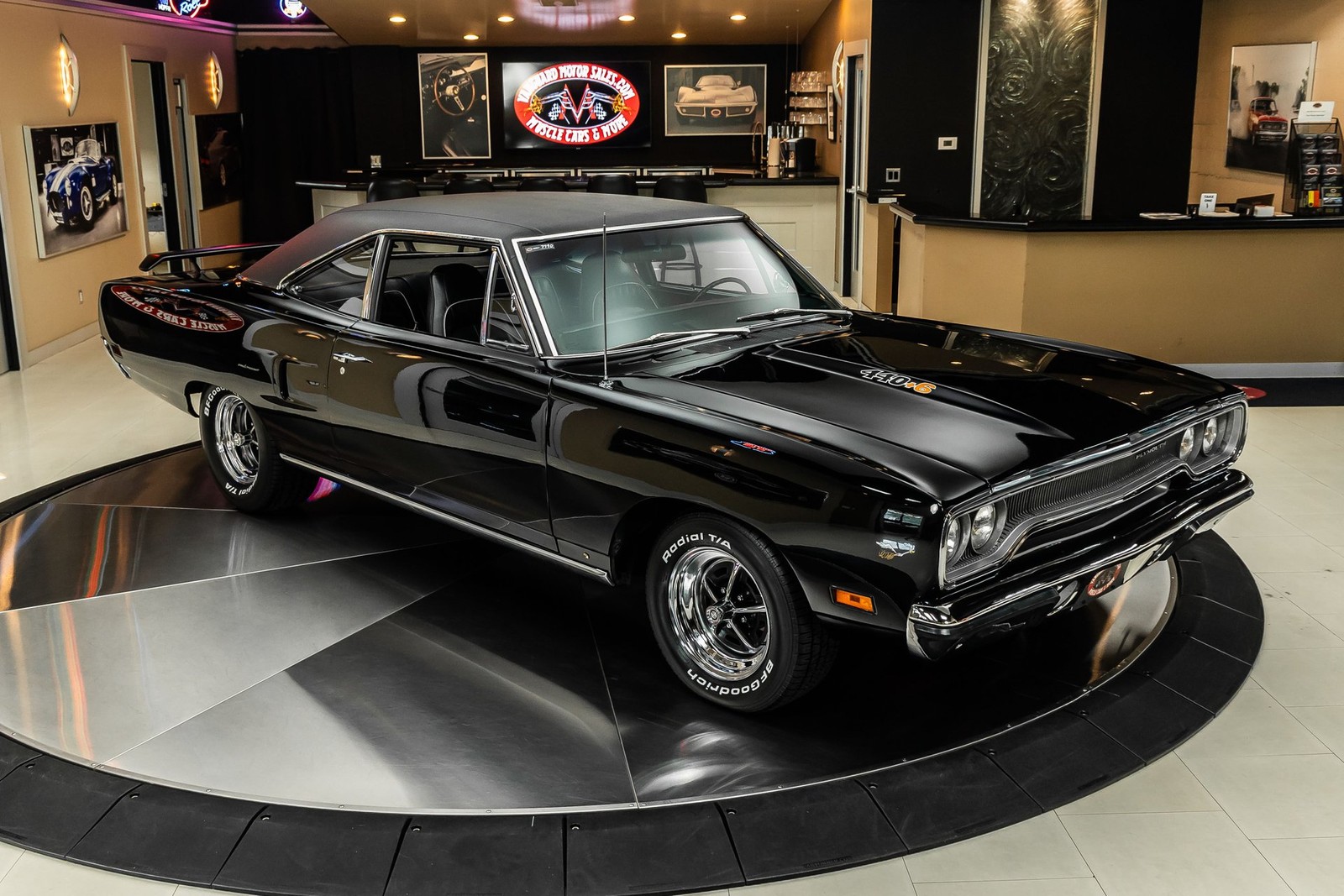 Plymouth-Road-Runner-1970-Coupe-10