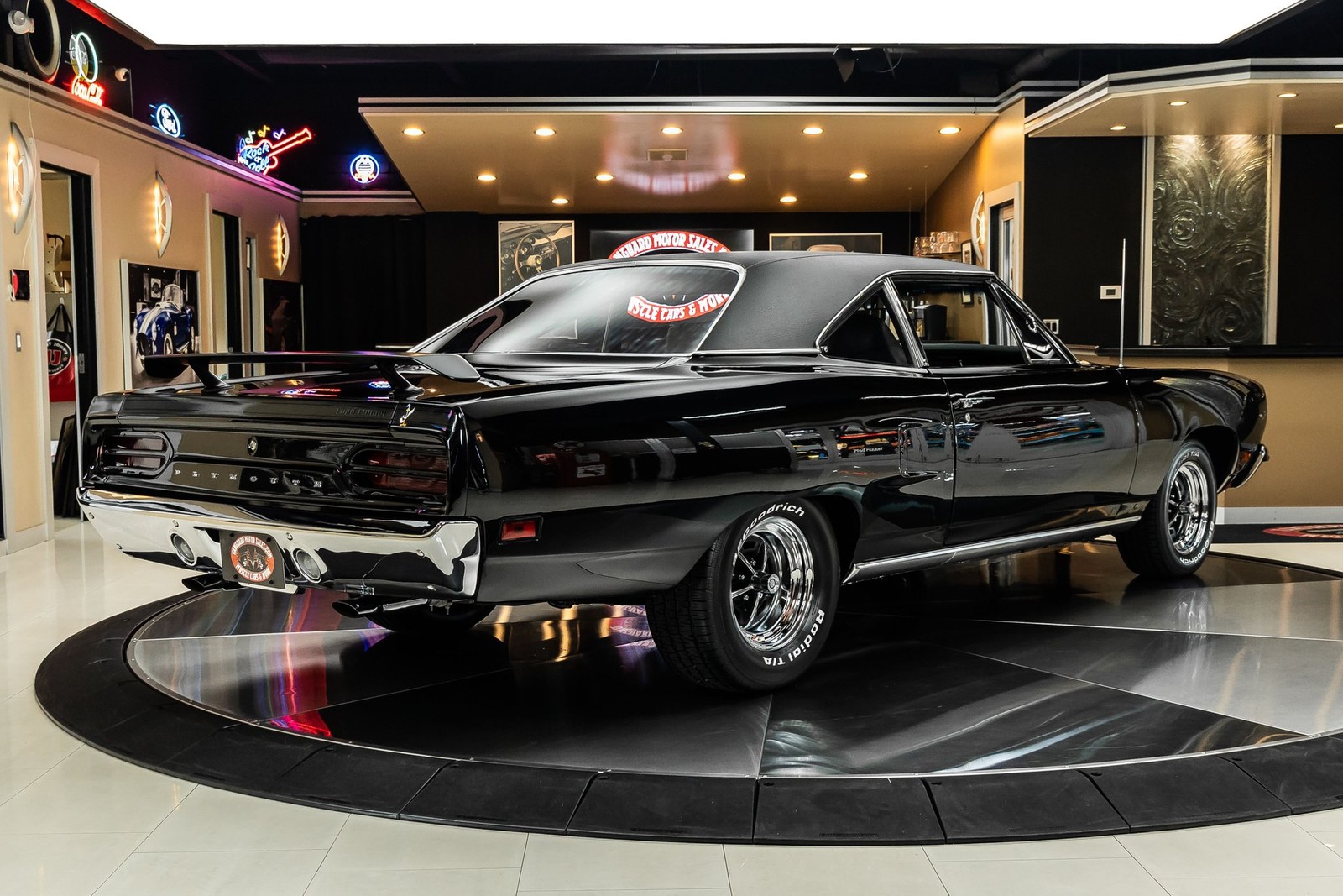 Plymouth-Road-Runner-1970-Coupe-12