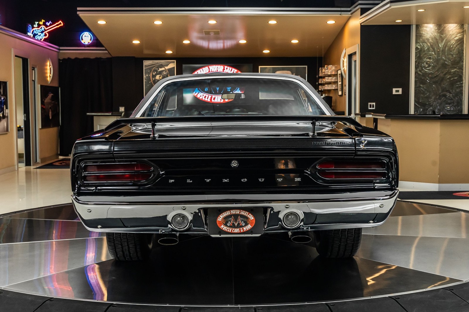 Plymouth-Road-Runner-1970-Coupe-14