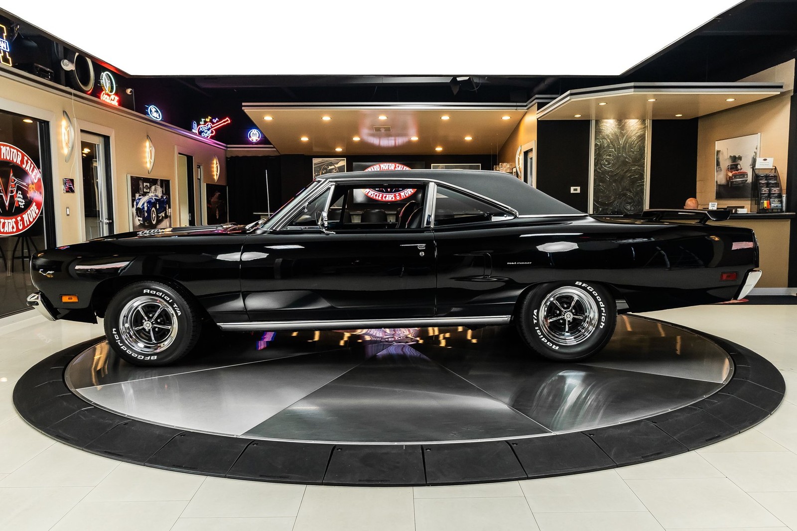 Plymouth-Road-Runner-1970-Coupe-18