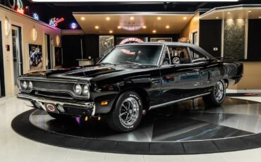 Plymouth-Road-Runner-1970-Coupe