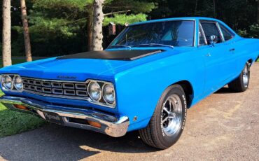 Plymouth-Road-runner-1968-Petty-Blue-Blue-2