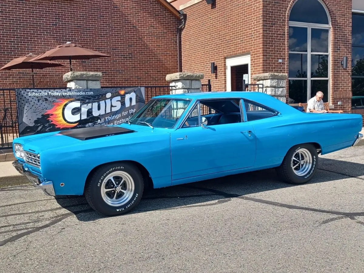 Plymouth-Road-runner-1968-Petty-Blue-Blue-9